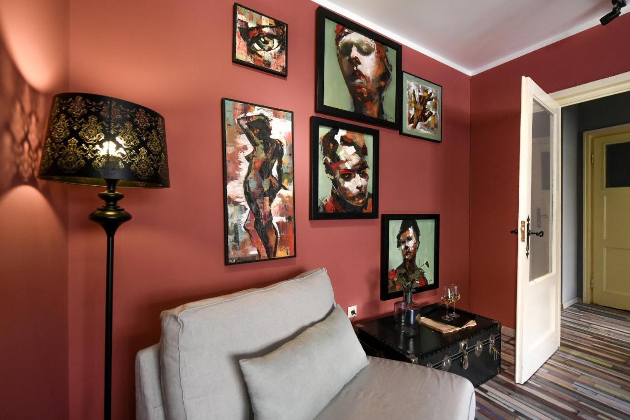 Captivating Old Town Apartment Bukarest Kültér fotó