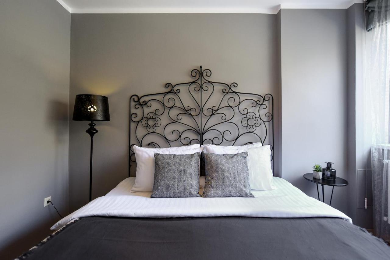 Captivating Old Town Apartment Bukarest Kültér fotó