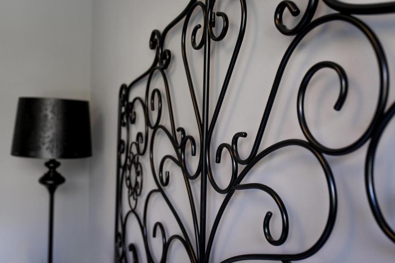 Captivating Old Town Apartment Bukarest Kültér fotó